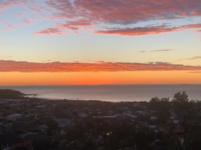 Panoramata @ Caves Beach